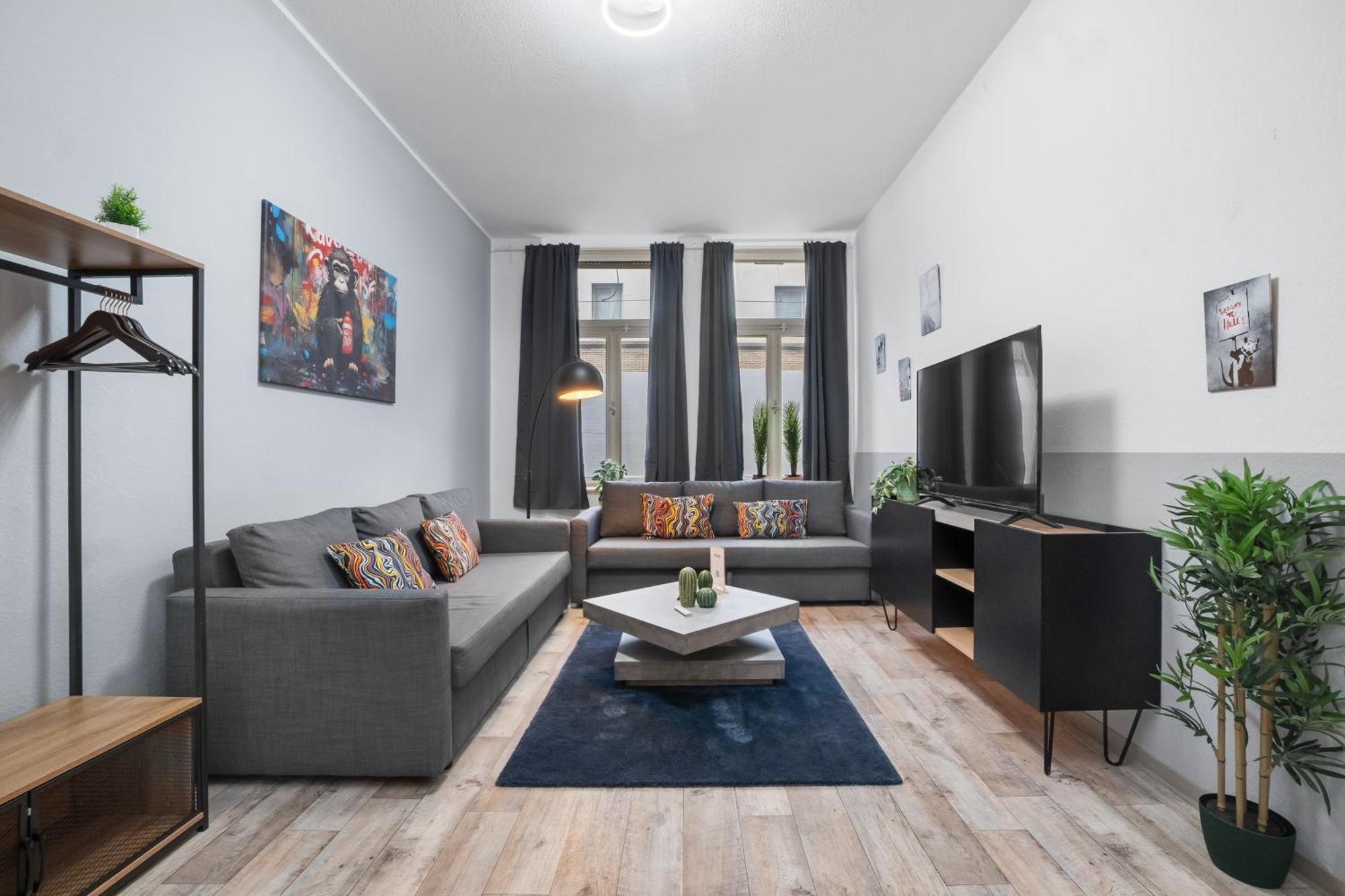 Tolles Design, Hochwertig, Vollausstattung, 3 Zimmer, Grosses Bad & Gaeste-Wc, Grosse Kueche, 3 X Smart Tv, 11 Min Zum Hbf 뒤스부르크 외부 사진
